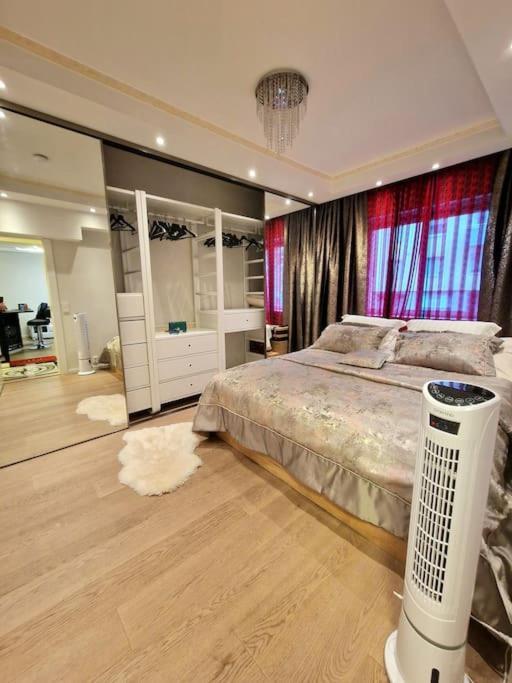 Sentral Modern Design Med 2 Soverom, Gratis Parkering Lejlighed *